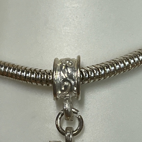 💕 3/$10 Love Heart Sliding Charm - Picture 2 of 5